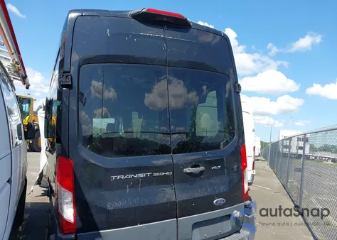 2018 Ford Transit z USA, uszkodzony, nr VIN 1FBVU4XM2JKA48524